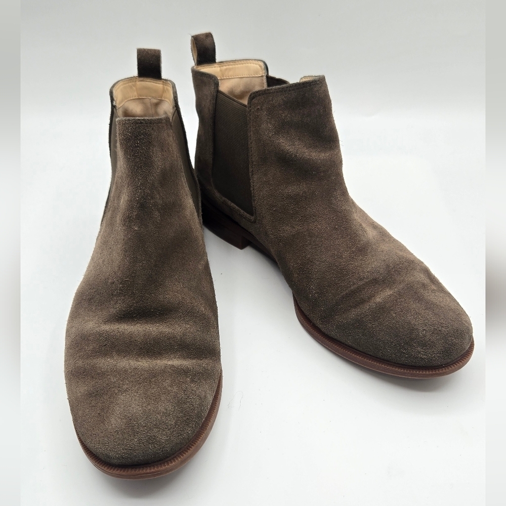 Clark's | Dark Brown Suede Ankle Boots Size 8